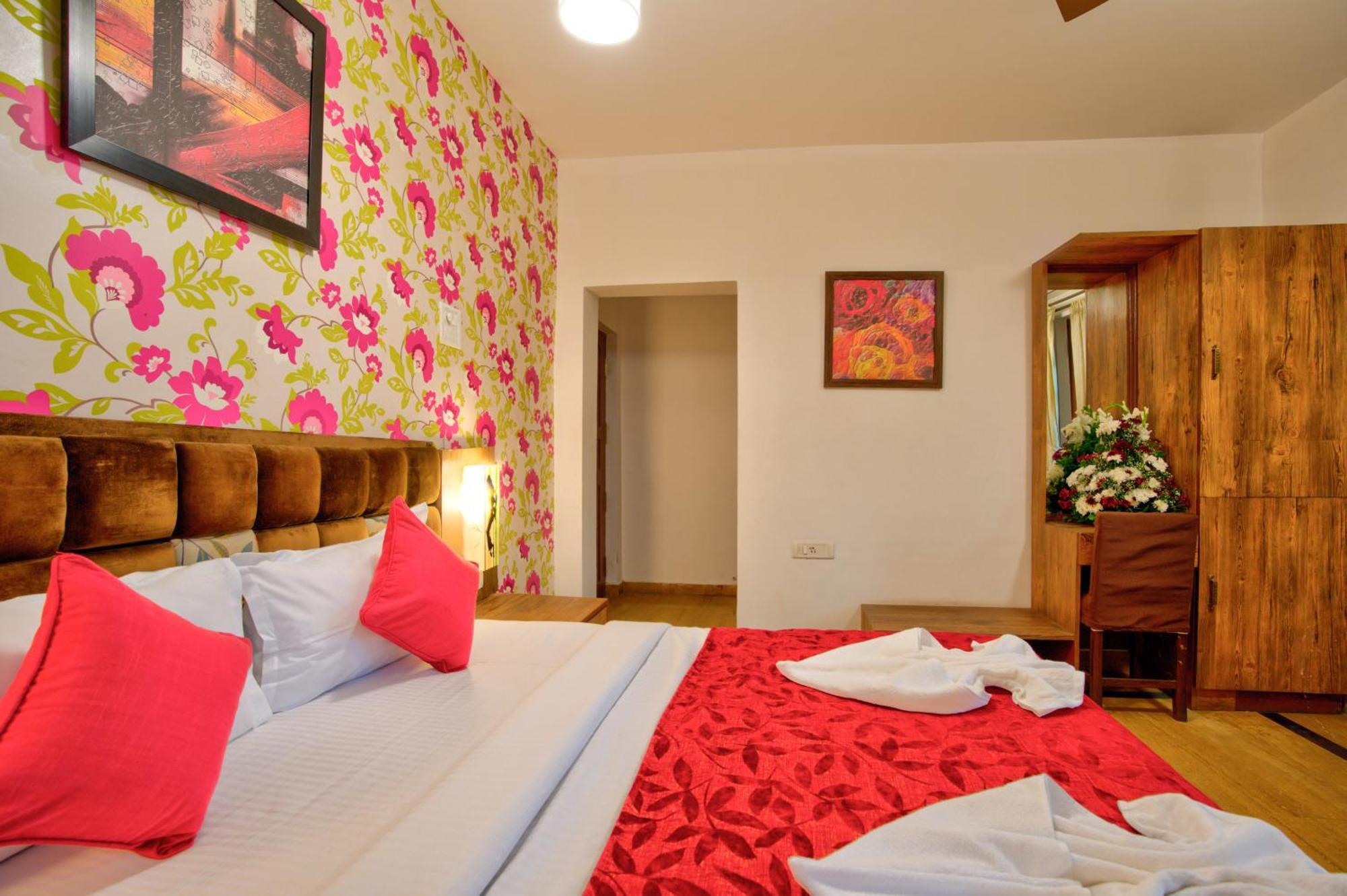 Resort Martins Siesta , A Portuguese Heritage Resort In Calangute Arpora Exteriör bild